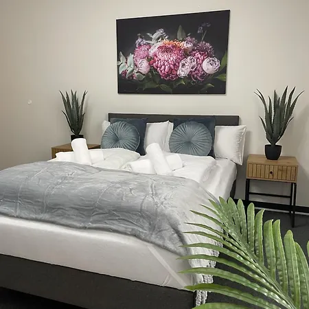 Hossi-rathaus * Kempten (Allgäu)