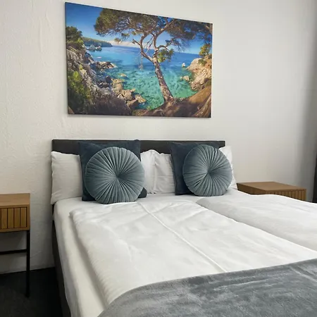 Hossi-rathaus Hostel *